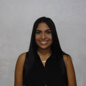 Meet your Posher, Maria clara castro diaz